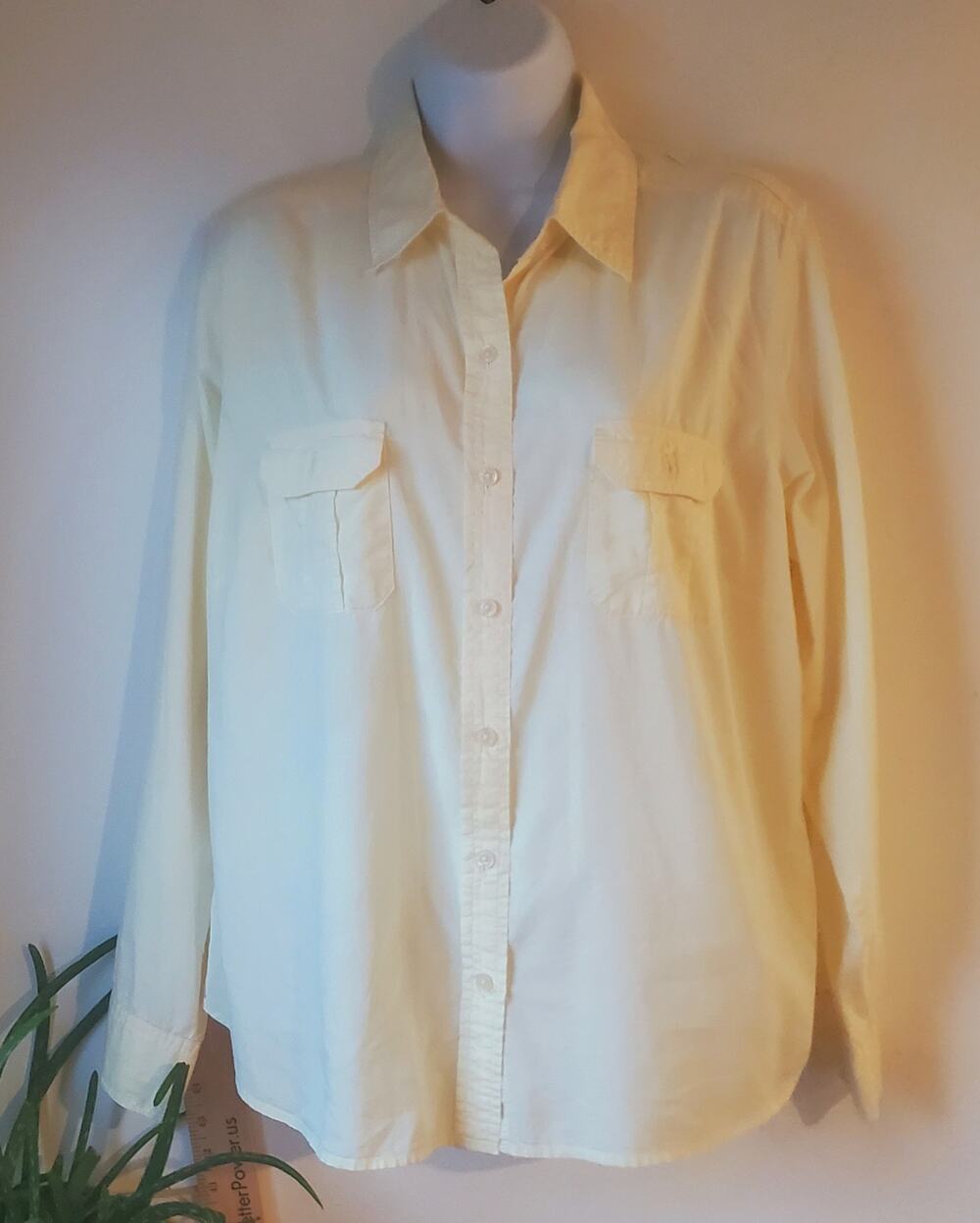 Eddie Bauer Womens Yellow Cotton Long Sleeve Button Up Shirt Size L Preppy Boho